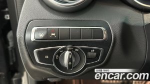 Mercedes-Benz C-Class C200 AMG Line 2021 года из Южной Кореи