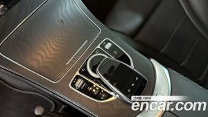 Mercedes-Benz C-Class C200 AMG Line 2021 года из Южной Кореи