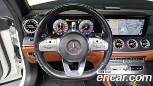 Mercedes-Benz E-Class E220d Cabriolet 2020 года из Южной Кореи