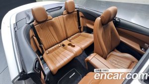 Mercedes-Benz E-Class E220d Cabriolet 2020 года из Южной Кореи