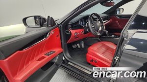 Maserati Quattroporte S Q4 3.0 V6 GranSport 2021 года из Южной Кореи