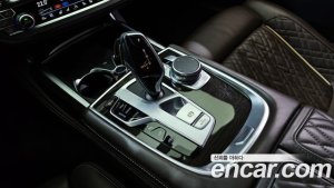 BMW 7-Series 740Li xDrive Design Pure Excellence 2021 года из Южной Кореи