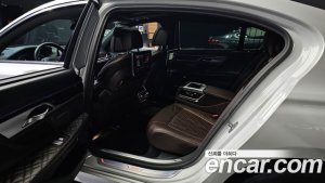 BMW 7-Series 740Li xDrive Design Pure Excellence 2021 года из Южной Кореи