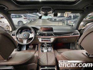 BMW 7-Series 740Li xDrive M Sport 2021 года из Южной Кореи