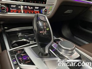 BMW 7-Series 740Li xDrive M Sport 2021 года из Южной Кореи