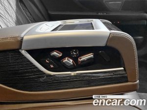 BMW 7-Series 740Li xDrive M Sport 2021 года из Южной Кореи