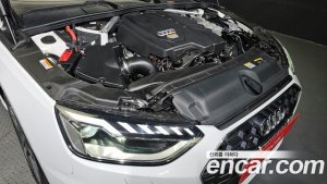 Audi A4 45 TFSI 4WD Premium 2021 года из Южной Кореи