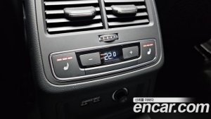 Audi A4 45 TFSI 4WD Premium 2021 года из Южной Кореи