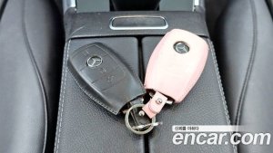 Mercedes-Benz GLB-Class GLB220 2021 года из Южной Кореи