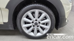 Mini Clubman DEFAULT 2021 года из Южной Кореи
