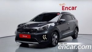 Kia Niro 1.6 HEV 2020 года из Южной Кореи