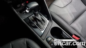 Kia Niro 1.6 HEV 2020 года из Южной Кореи