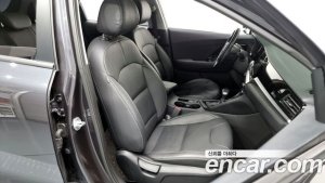 Kia Niro 1.6 HEV 2020 года из Южной Кореи