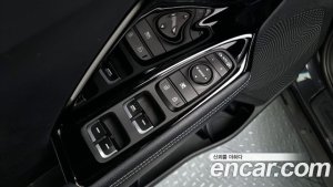 Kia Niro 1.6 HEV 2020 года из Южной Кореи