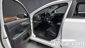 Kia K3 Standard 2021 года из Южной Кореи