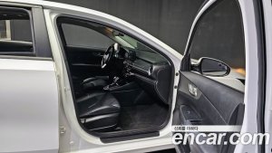 Kia K3 Standard 2021 года из Южной Кореи