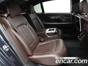 BMW 7-Series 740Li xDrive Design Pure Excellence 2020 года из Южной Кореи
