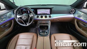Mercedes-Benz E-Class E350 4MATIC Avantgarde 2021 года из Южной Кореи
