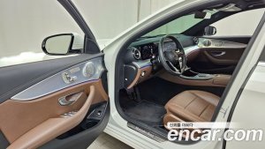 Mercedes-Benz E-Class E350 4MATIC Avantgarde 2021 года из Южной Кореи