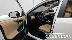 Toyota RAV4 2.5 4WD HYBRID 2021 года из Южной Кореи