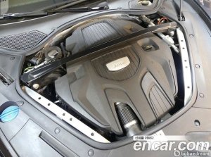 Porsche Panamera 3.0 AWD Executive 2020 года из Южной Кореи