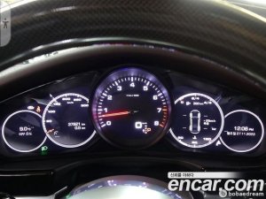 Porsche Panamera 3.0 AWD Executive 2020 года из Южной Кореи