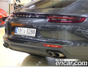 Porsche Panamera 3.0 AWD Executive 2020 года из Южной Кореи