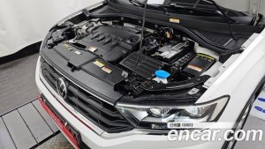 Volkswagen T-Roc 2.0 TDI Premium 2021 года из Южной Кореи