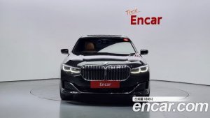 BMW 7-Series 730d xDrive Design Pure Excellence 2020 года из Южной Кореи
