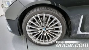BMW 7-Series 730d xDrive Design Pure Excellence 2020 года из Южной Кореи