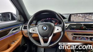 BMW 7-Series 730d xDrive Design Pure Excellence 2020 года из Южной Кореи