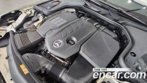 Mercedes-Benz CLS-Class CLS300d AMG Line 2020 года из Южной Кореи