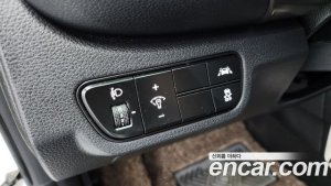 Kia Seltos Бензин 1.6 Turbo 2WD 2022 года из Южной Кореи