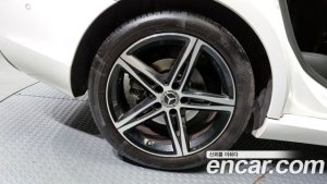 Mercedes-Benz A-Class A250 4MATIC SEDAN 2020 года из Южной Кореи