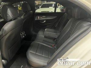 Mercedes-Benz E-Class E350 4MATIC AMG Line 2021 года из Южной Кореи