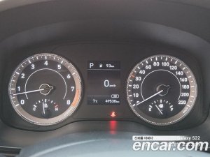 Hyundai Venue 1.6 Flux 2020 года из Южной Кореи