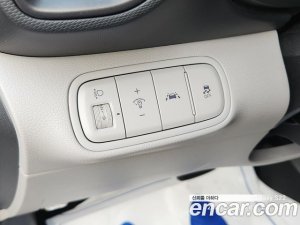 Hyundai Venue 1.6 Flux 2020 года из Южной Кореи