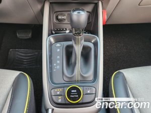 Hyundai Venue 1.6 Flux 2020 года из Южной Кореи
