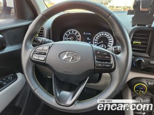 Hyundai Venue 1.6 Flux 2020 года из Южной Кореи