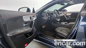 Mercedes-Benz CLA-Class CLA250 4MATIC 2020 года из Южной Кореи