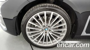 BMW 7-Series 730Ld xDrive Design Pure Excellence 2020 года из Южной Кореи