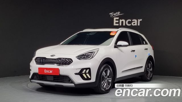 Kia Niro 1.6 HEV 2020 года из Кореи