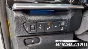 Kia Niro 1.6 HEV 2020 года из Южной Кореи