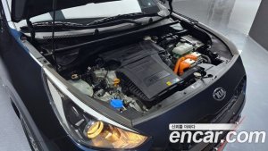 Kia Niro 1.6 HEV 2020 года из Южной Кореи