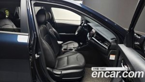 Kia Niro 1.6 HEV 2020 года из Южной Кореи