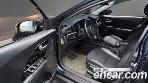 Kia Niro 1.6 HEV 2020 года из Южной Кореи
