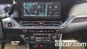 Kia Niro 1.6 HEV 2021 года из Южной Кореи