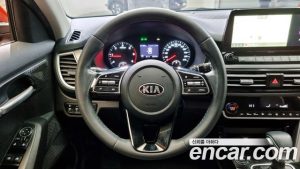 Kia Seltos Дизель 1.6 2WD 2020 года из Южной Кореи