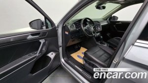 Volkswagen Tiguan 2.0 TDI Prestige 2020 года из Южной Кореи