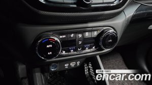 ChevroletGMDaewoo Trailblazer 1.3 Turbo 2WD 2022 года из Южной Кореи